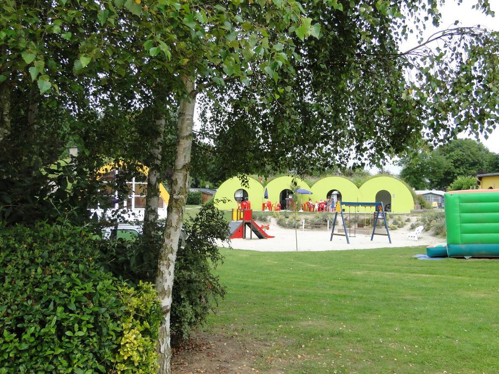 מלון מרס-לה-באן Flower Camping Le Rompval מראה חיצוני תמונה